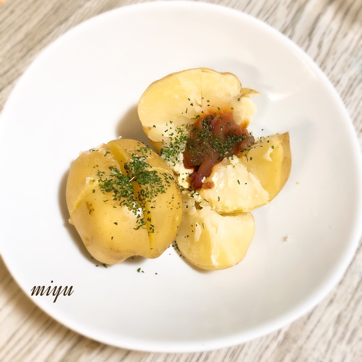 三方原馬鈴薯でじゃがバターonイカの塩辛 レシピ 作り方 By Miyuっち 楽天レシピ 三方原馬鈴薯でじゃがバターonイカの塩辛 レシピ 作り方 By Miyuっち 楽天レシピ